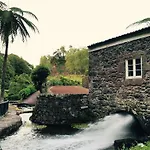 Ribeira Dos Caldeiroes 컨트리하우스 *