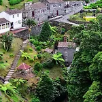 Ribeira Dos Caldeiroes * Achada
