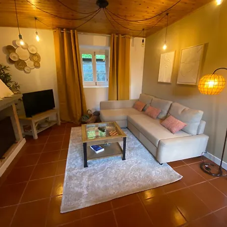 Ribeira Dos Caldeiroes منزل ريفي *