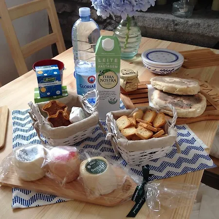 Ribeira Dos Caldeiroes Kır Evi Achada