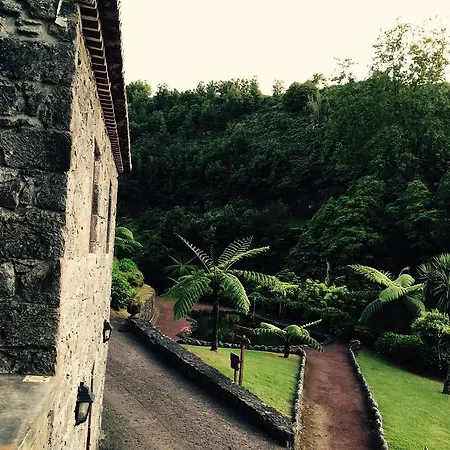 Ribeira Dos Caldeiroes Kır Evi